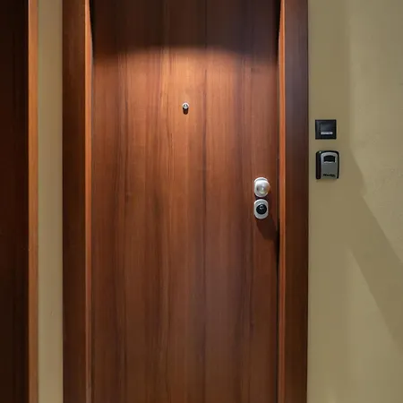 Apartment Minimal With Balcony In Pagrati, *
